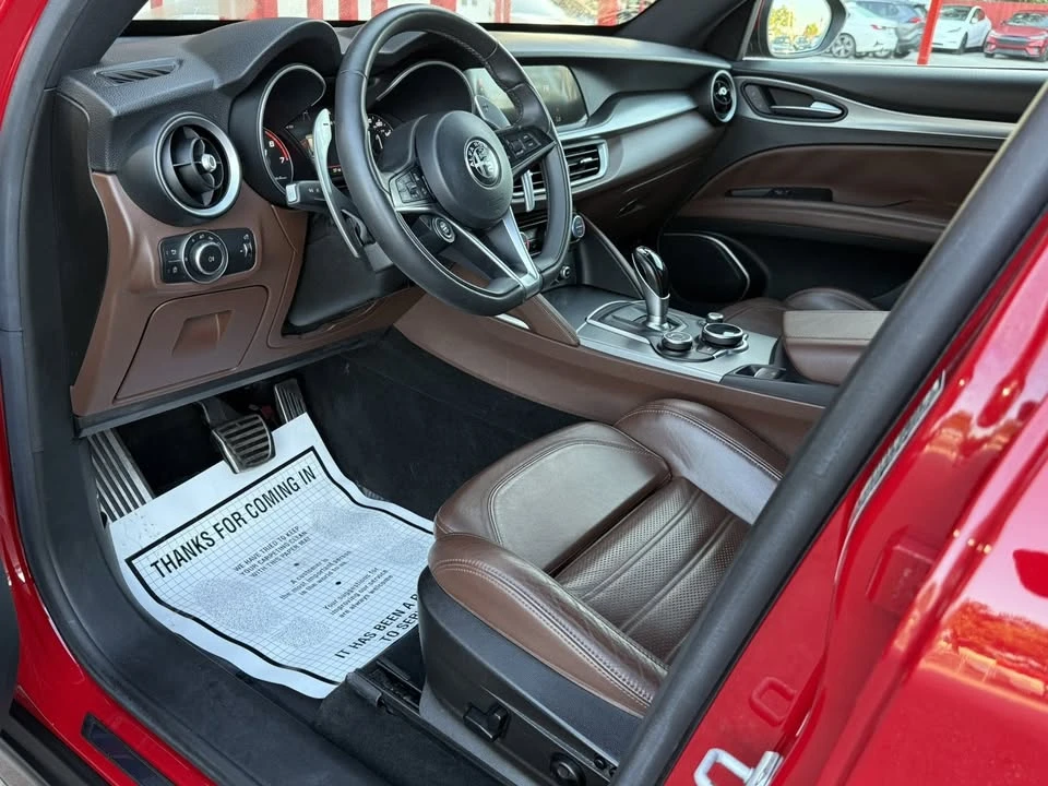 2018 Alfa Romeo Stelvio - Image 15 of 20