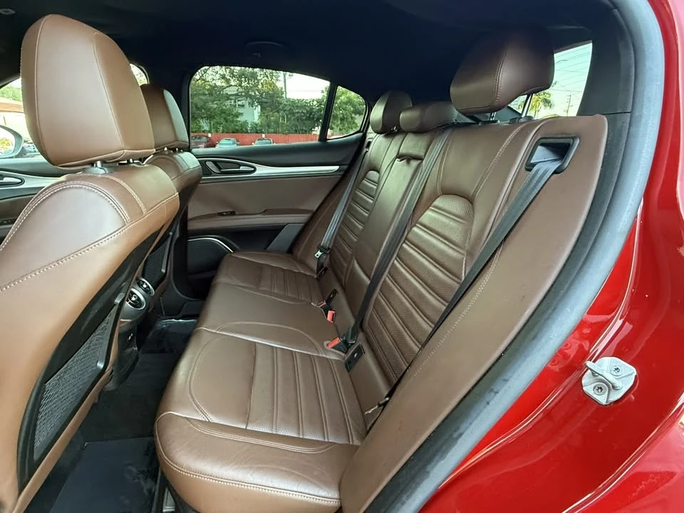 2018 Alfa Romeo Stelvio - Image 19 of 20