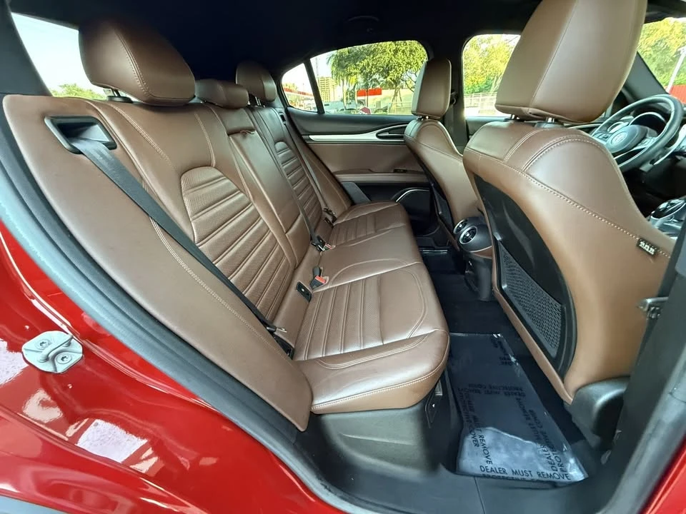 2018 Alfa Romeo Stelvio - Image 18 of 20