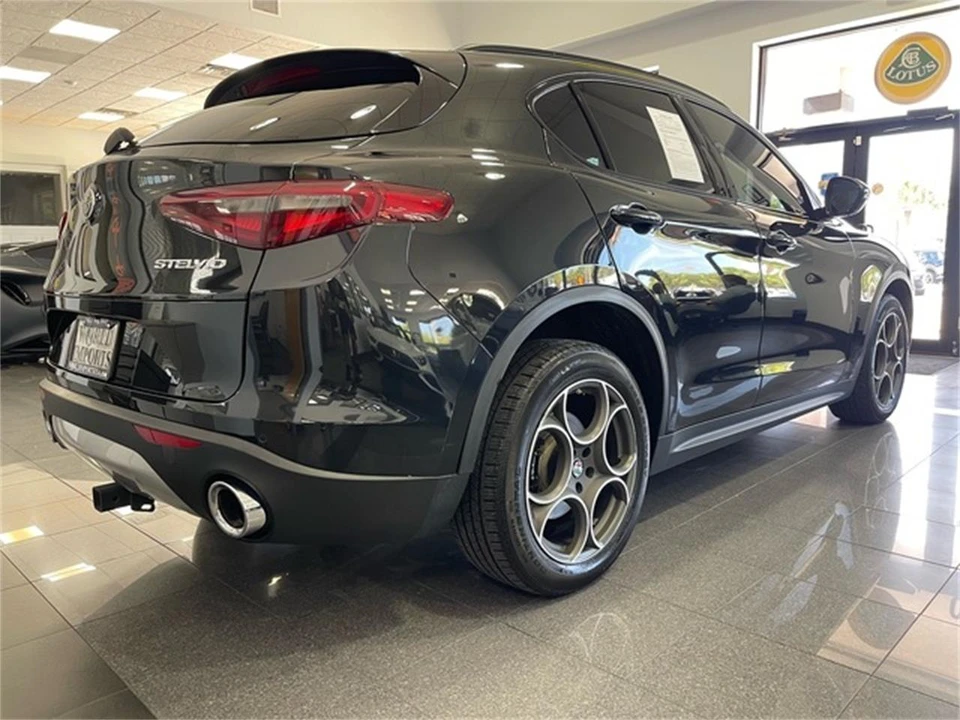 2018 Alfa Romeo Stelvio - Image 5 of 31