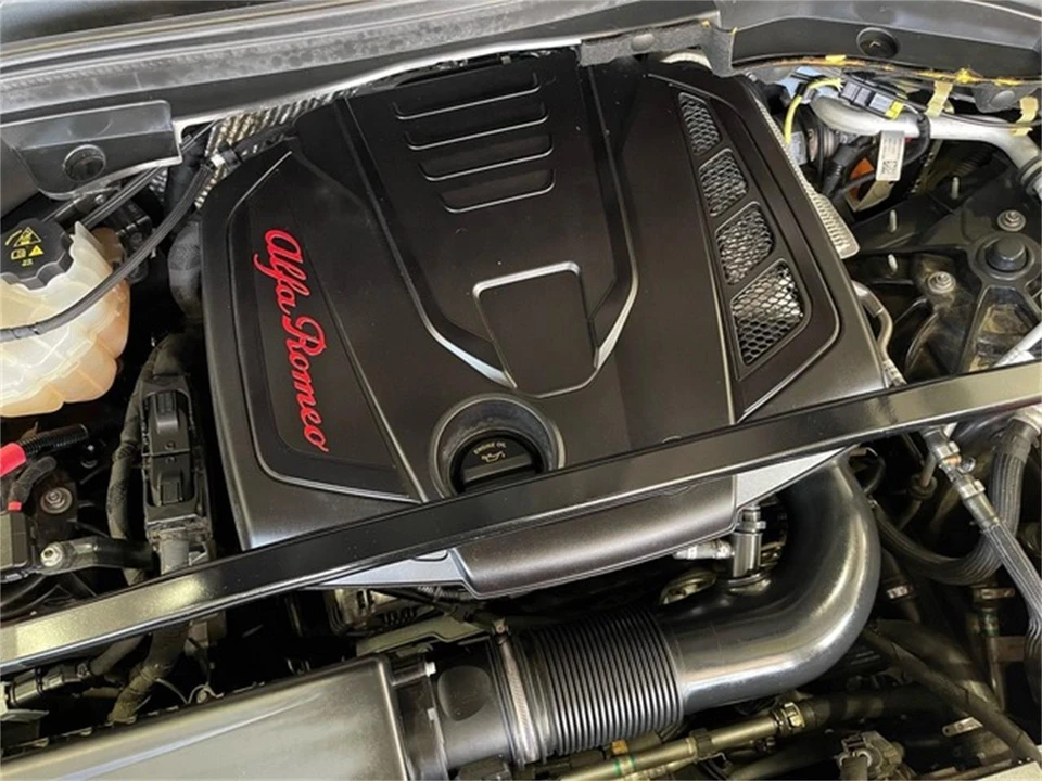 2018 Alfa Romeo Stelvio - Image 20 of 31