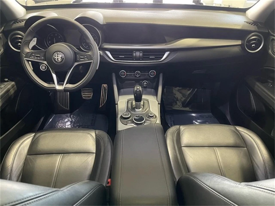 2018 Alfa Romeo Stelvio - Image 30 of 31