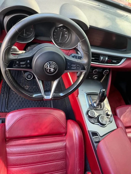 2018 Alfa Romeo Stelvio - Image 5 of 9