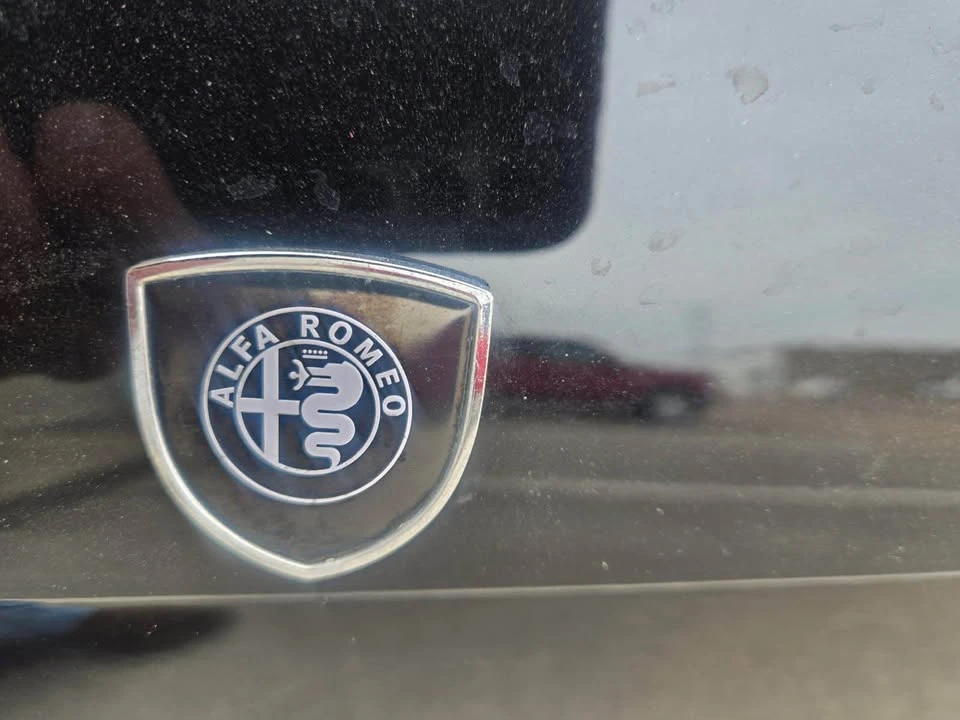 2018 Alfa Romeo Giulia - Image 4 of 8