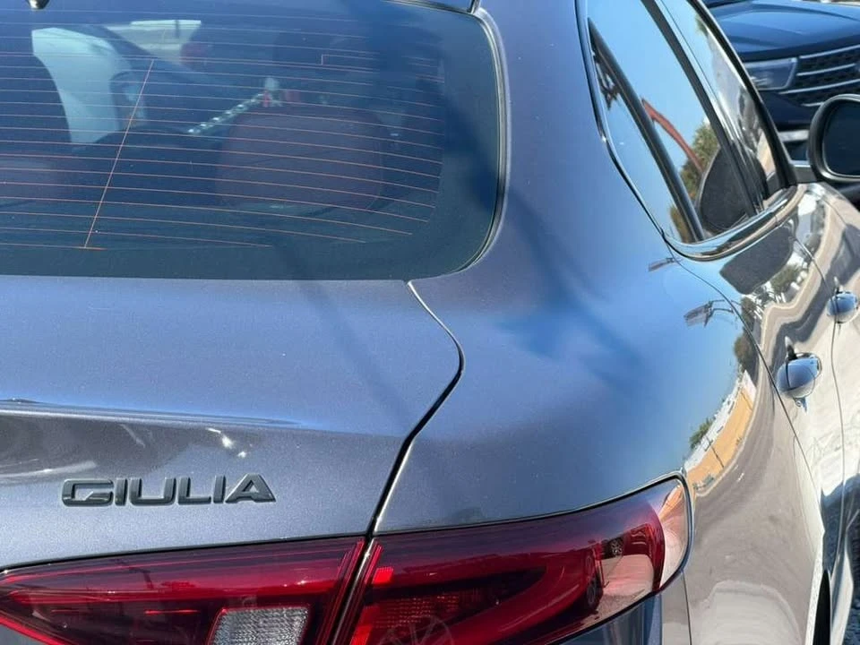 2018 Alfa Romeo Giulia - Image 7 of 15