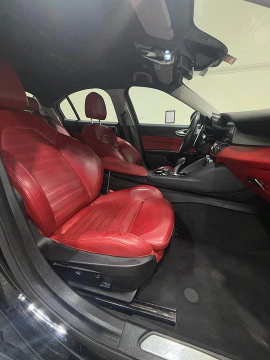 2018 Alfa Romeo Giulia - Image 6 of 14