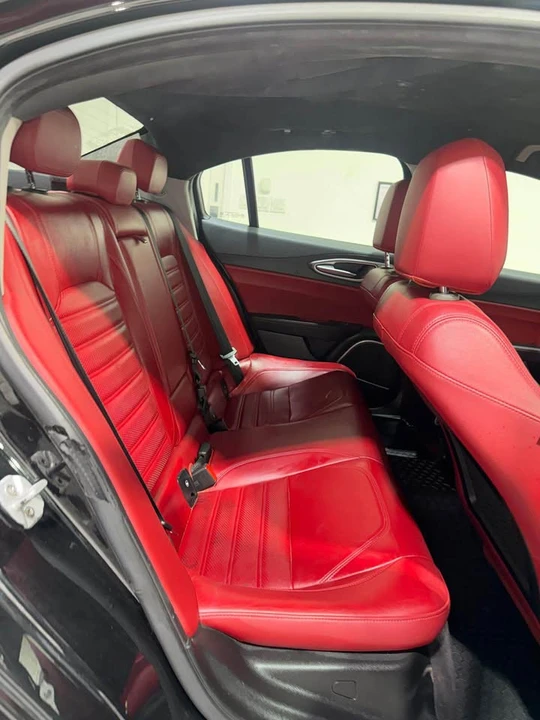 2018 Alfa Romeo Giulia - Image 8 of 14