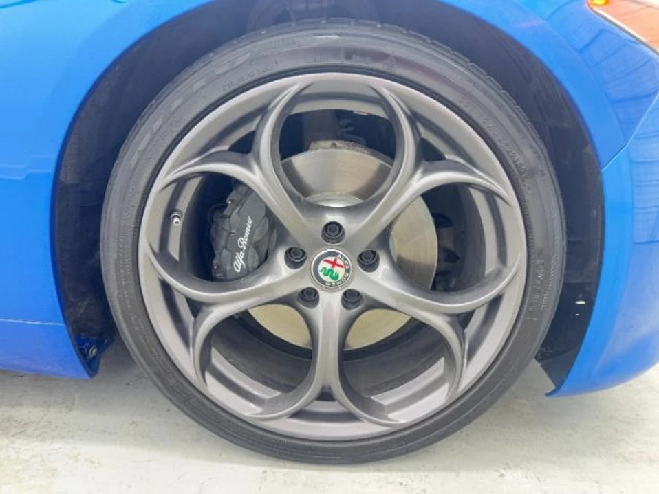 2018 Alfa Romeo Giulia - Image 10 of 19