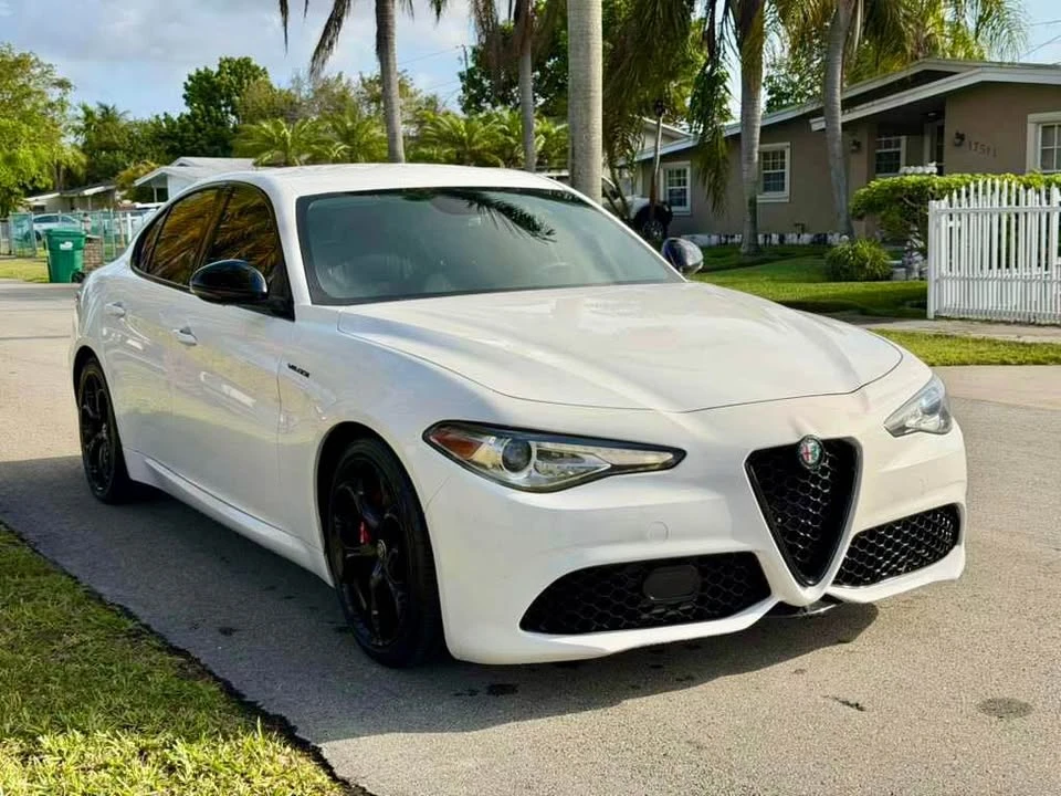 2018 Alfa Romeo Giulia - Image 3 of 16