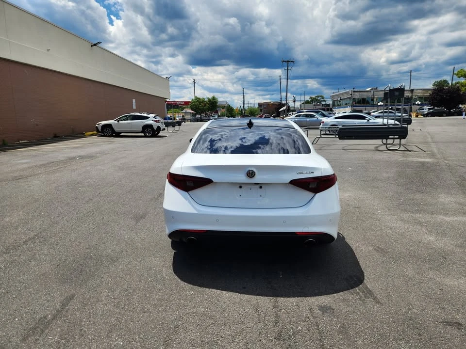 2018 Alfa Romeo Giulia - Image 4 of 16