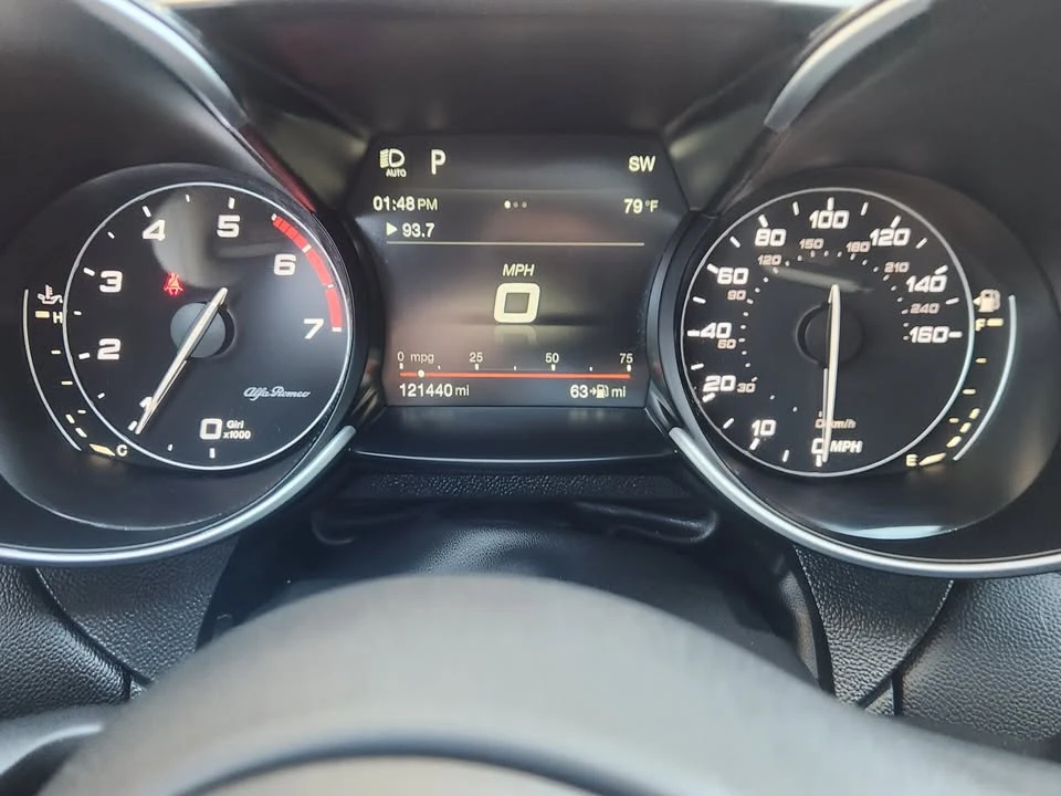 2018 Alfa Romeo Giulia - Image 16 of 17