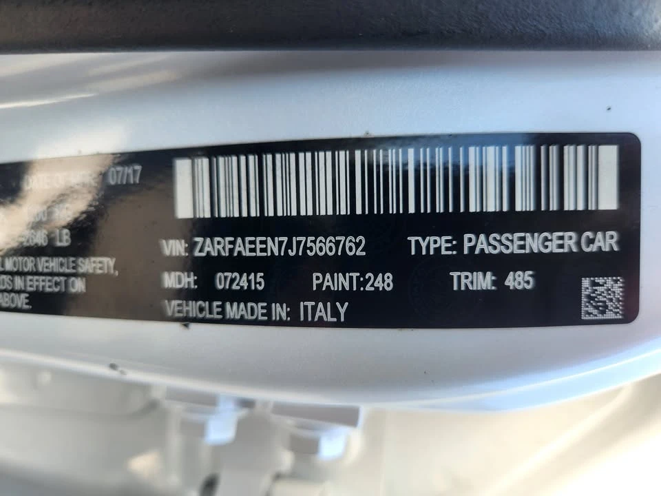 2018 Alfa Romeo Giulia - Image 17 of 17