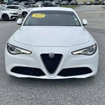 2018 Alfa Romeo Giulia Base
