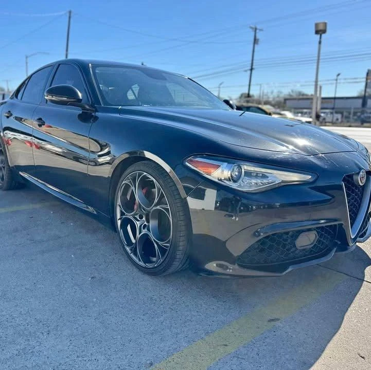 2018 Alfa Romeo Giulia - Image 2 of 14
