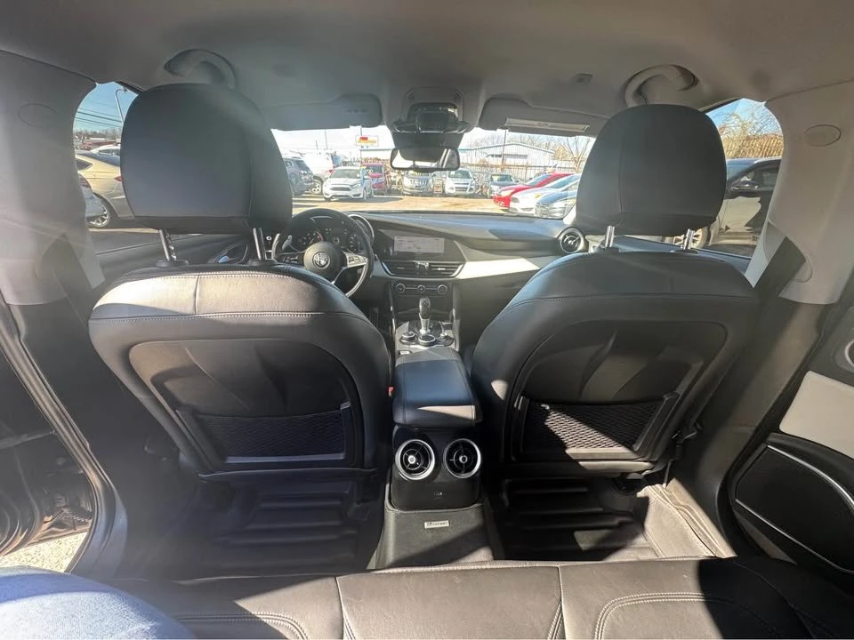 2018 Alfa Romeo Giulia - Image 8 of 11