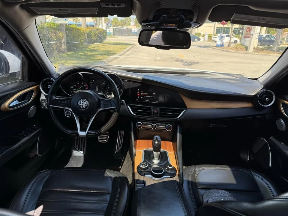 2018 Alfa Romeo Giulia - Image 3 of 8