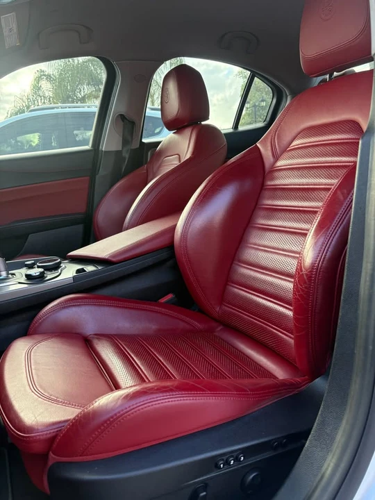 2018 Alfa Romeo Giulia - Image 9 of 18