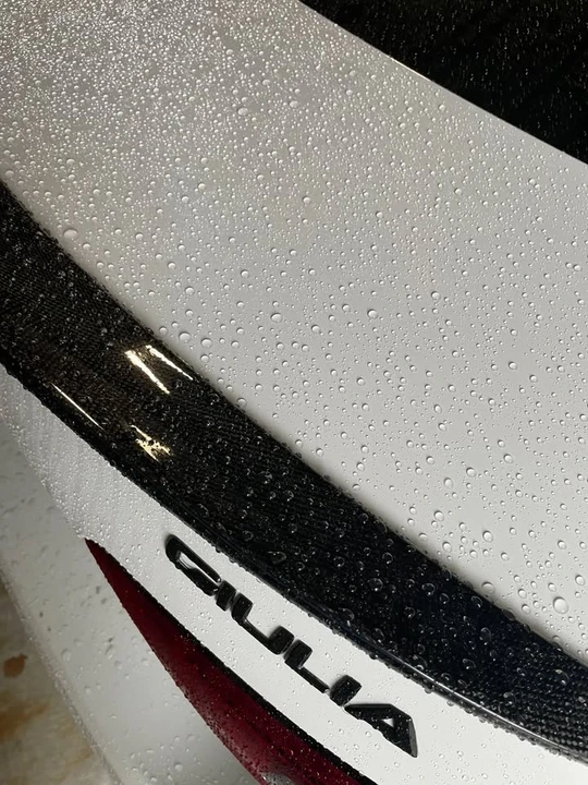 2018 Alfa Romeo Giulia - Image 10 of 20