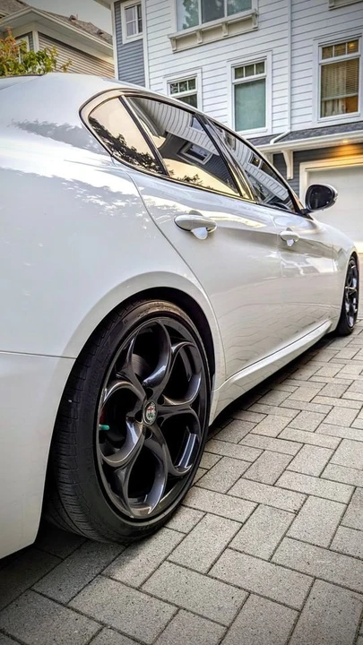 2018 Alfa Romeo Giulia - Image 6 of 20