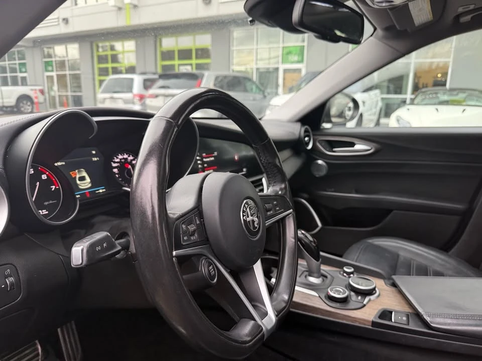 2018 Alfa Romeo Giulia - Image 8 of 12