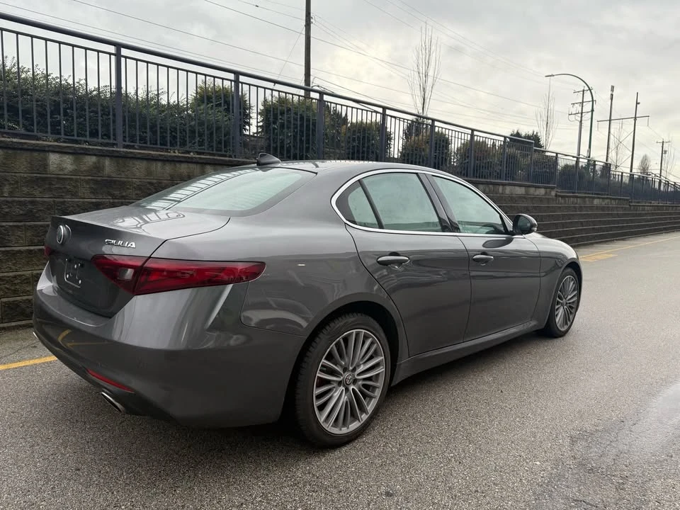 2018 Alfa Romeo Giulia - Image 2 of 8