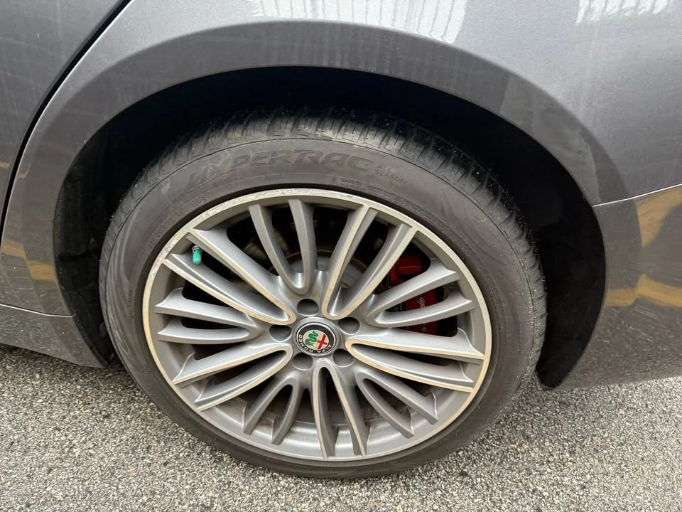 2018 Alfa Romeo Giulia - Image 7 of 12