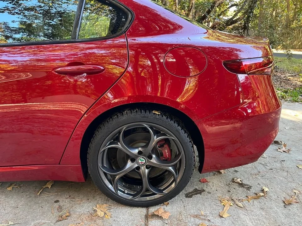2018 Alfa Romeo Giulia - Image 2 of 13