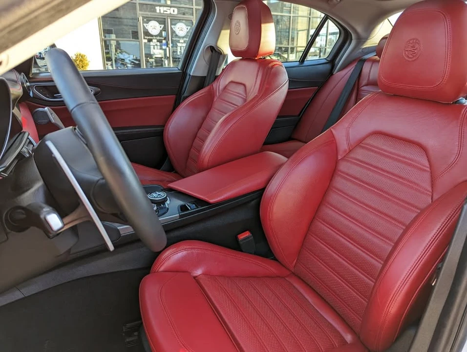 2018 Alfa Romeo Giulia - Image 7 of 19