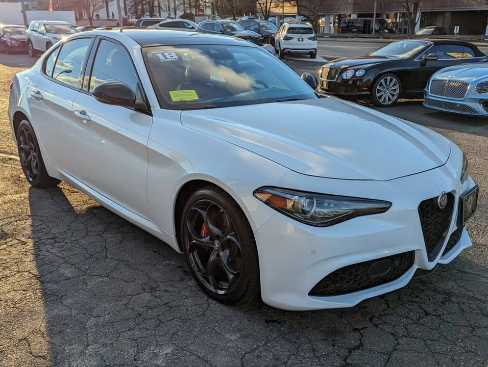 2018 Alfa Romeo Giulia - Image 2 of 19