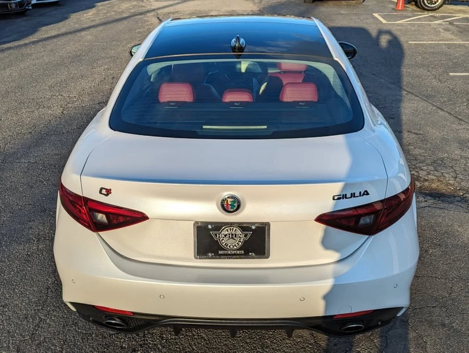 2018 Alfa Romeo Giulia - Image 5 of 19