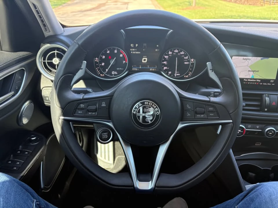2018 Alfa Romeo Giulia - Image 6 of 9