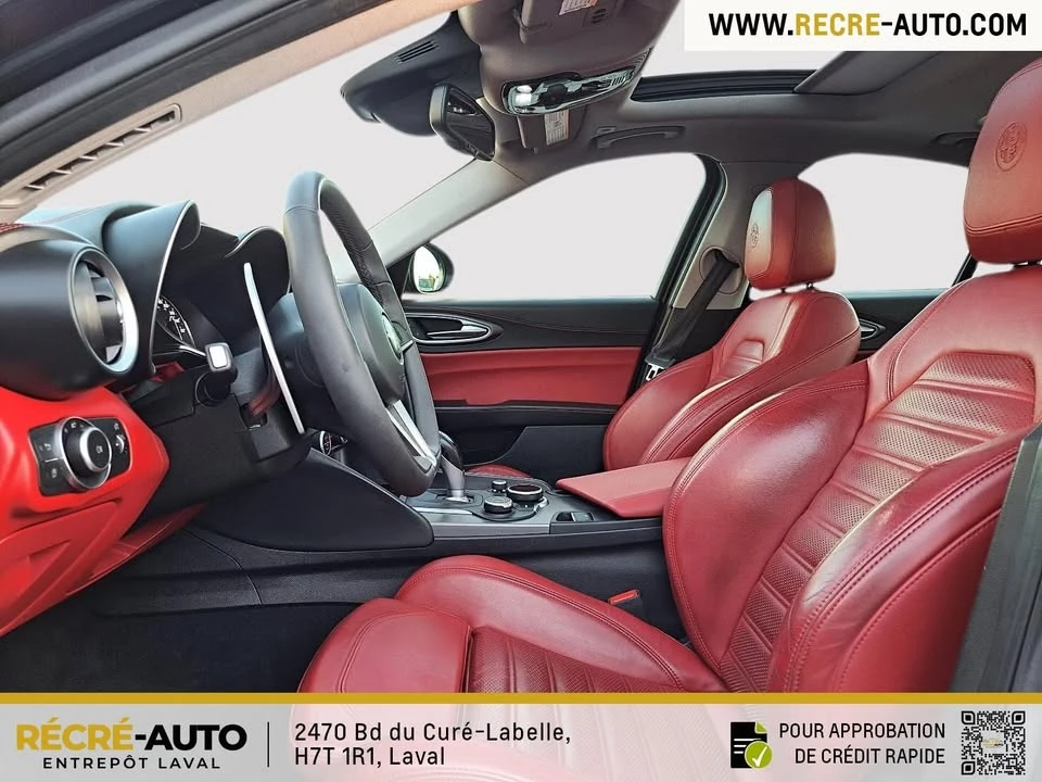 2018 Alfa Romeo Giulia - Image 14 of 20