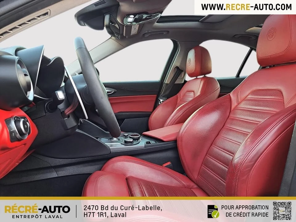 2018 Alfa Romeo Giulia - Image 15 of 20