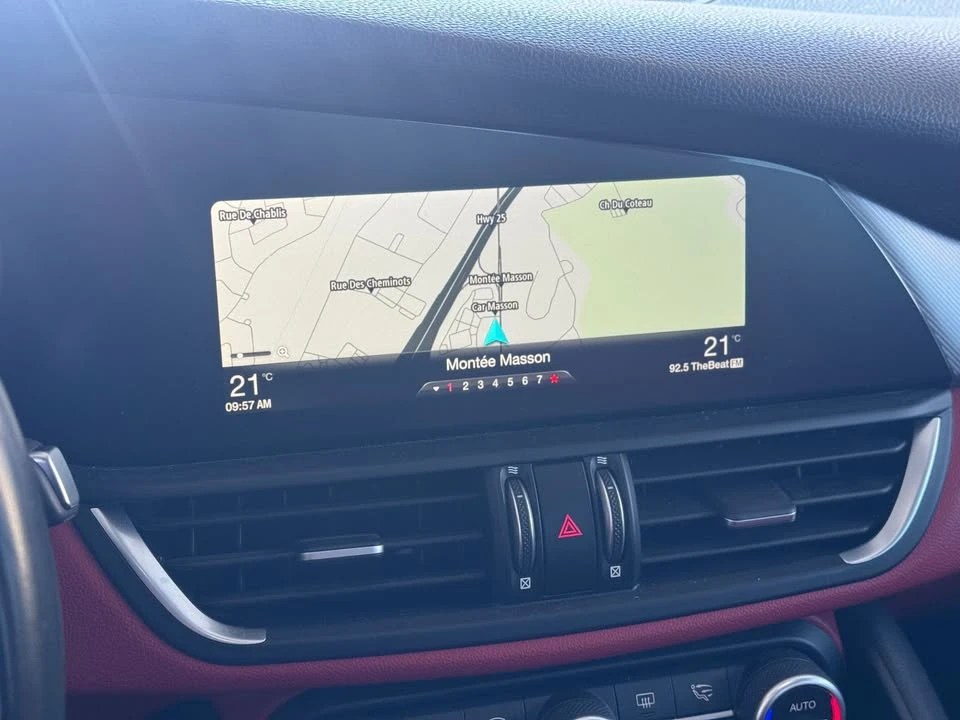 2018 Alfa Romeo Giulia - Image 12 of 13