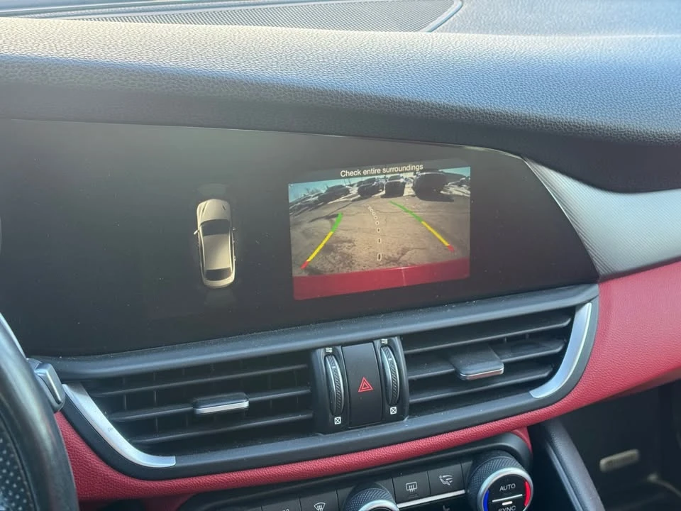 2018 Alfa Romeo Giulia - Image 13 of 13