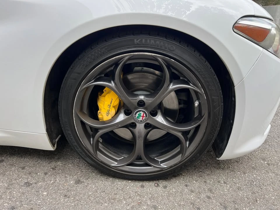 2018 Alfa Romeo Giulia - Image 7 of 9