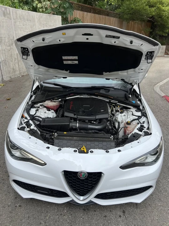 2018 Alfa Romeo Giulia - Image 9 of 9
