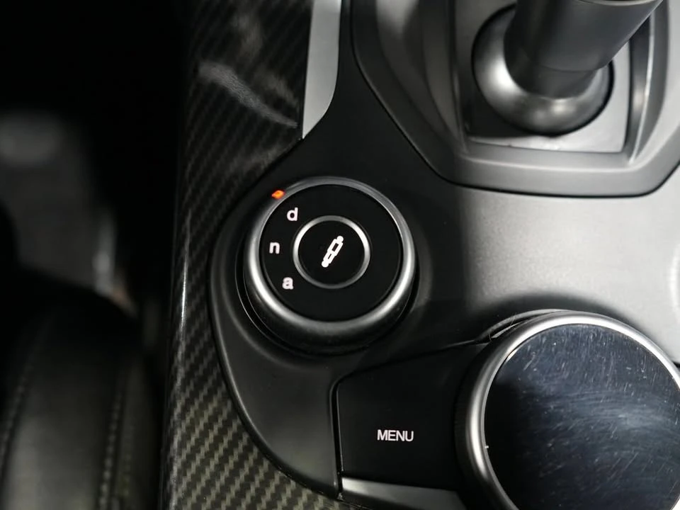 2018 Alfa Romeo Giulia - Image 15 of 20