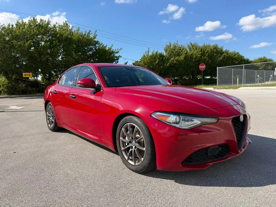 2018 Alfa Romeo Giulia - Image 2 of 10