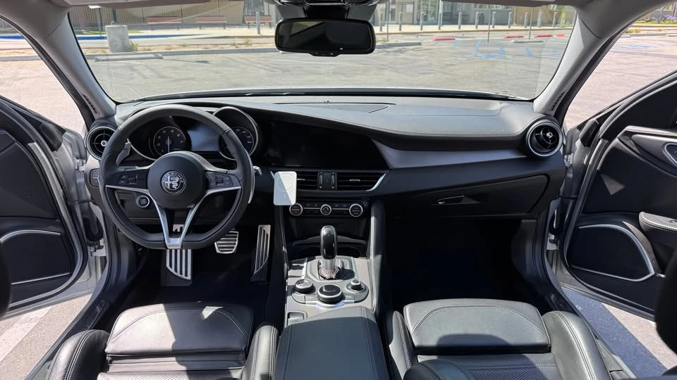 2018 Alfa Romeo Giulia - Image 6 of 6