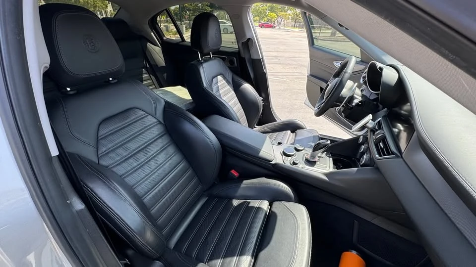 2018 Alfa Romeo Giulia - Image 5 of 6