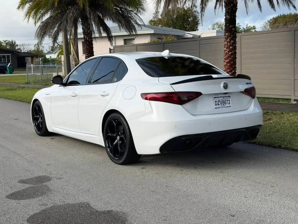 2018 Alfa Romeo Giulia - Image 4 of 17