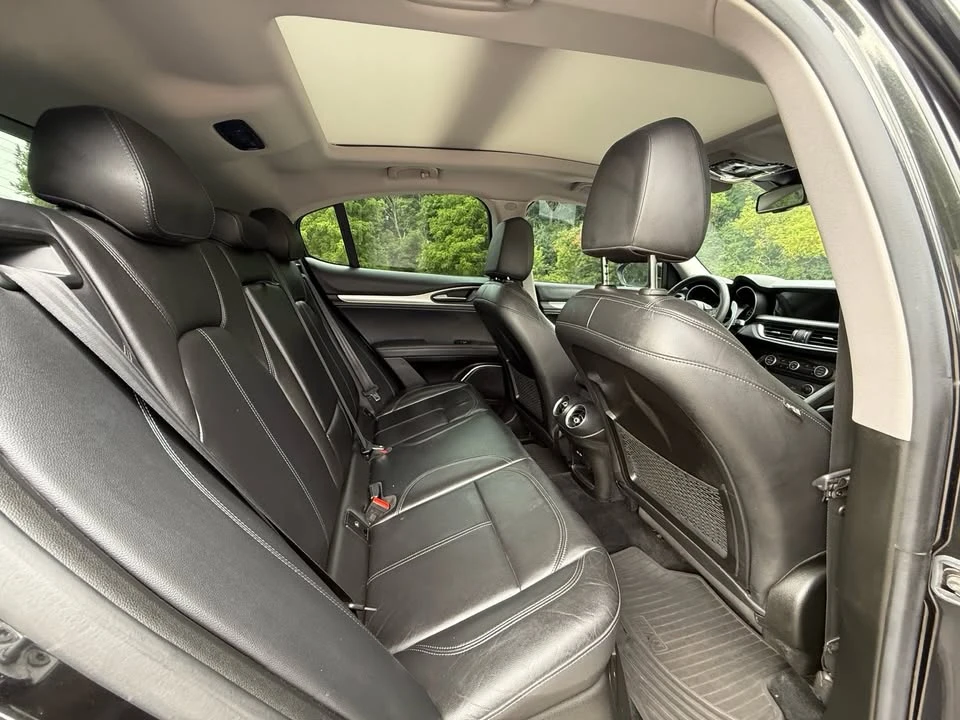 2018 Alfa Romeo Stelvio - Image 9 of 15