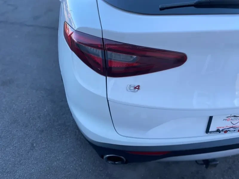 2018 Alfa Romeo Stelvio - Image 12 of 18