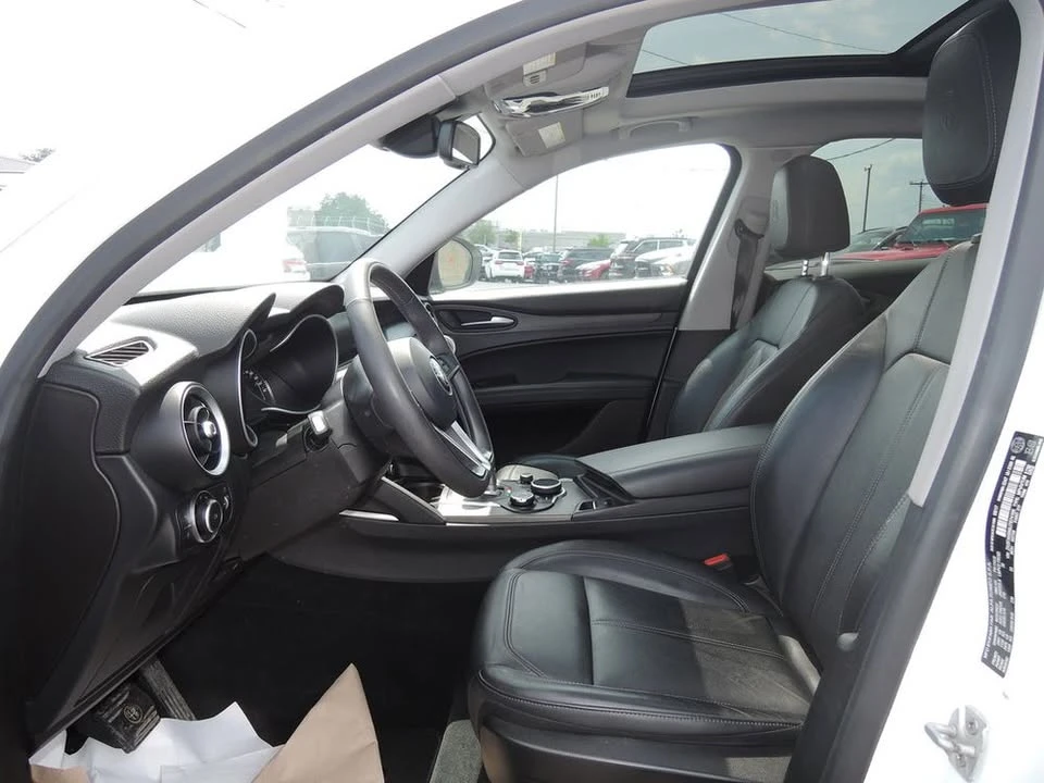 2018 Alfa Romeo Stelvio - Image 6 of 10