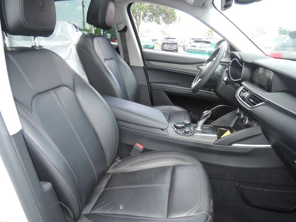 2018 Alfa Romeo Stelvio - Image 7 of 10