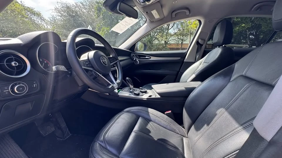 2018 Alfa Romeo Stelvio - Image 8 of 10
