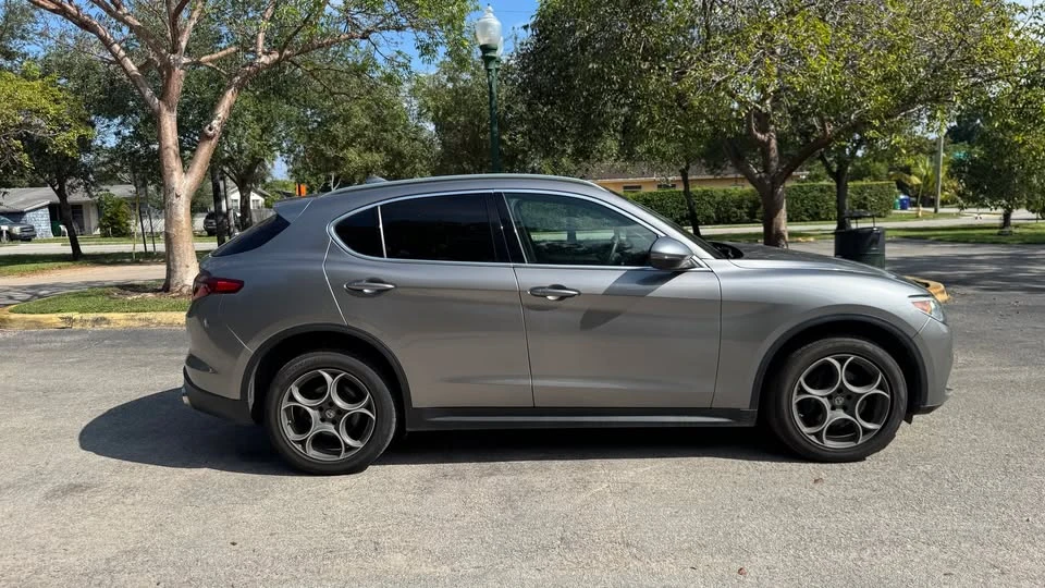 2018 Alfa Romeo Stelvio - Image 2 of 10