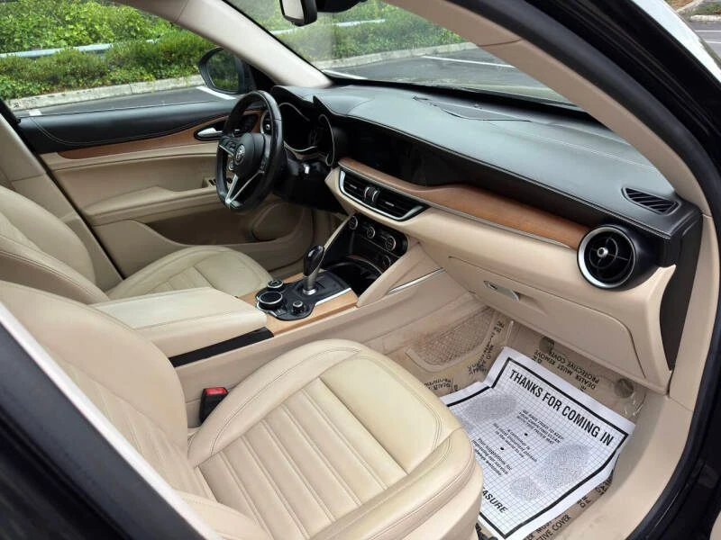 2018 Alfa Romeo Stelvio - Image 15 of 20