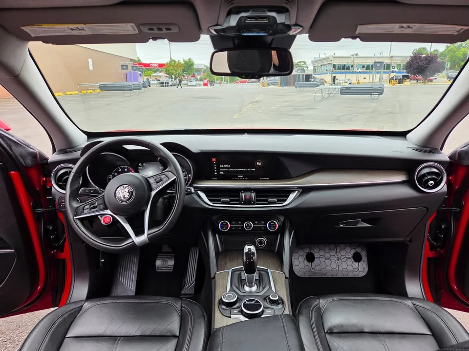 2018 Alfa Romeo Stelvio - Image 13 of 16